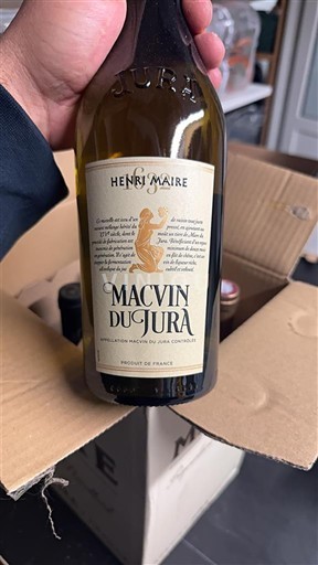 Jura Macvin du Jura Henri Maire Neleten.