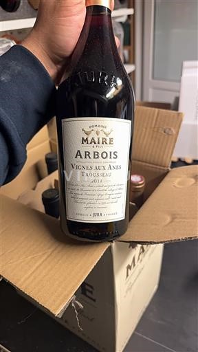 Vin Rouge sec Vignes aux Ânes Trousseau Domaine Maire 2019 France Jura Arbois AOC