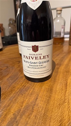 Borgoña Nuits-Saint-Georges Premier Cru Domaine Faiveley Aux Chaignots 2021