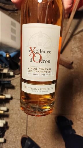 Poitou-Charentes Pineau des Charentes Vignerons d'Oléron Excellence d'Oléron Non-Vintage