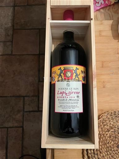 Toscana Brunello di Montalcino. Podere Le Ripi Lupi e Sirene 2018