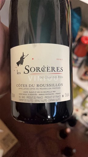 Wijnen Rouge sec Les Sorcières Domaine Clos des Fées 2021 Frankrijk Roussillon Côtes-du-Roussillon AOC