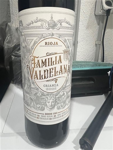 La Rioja Rioja Familia Valdelana Crianza 2022