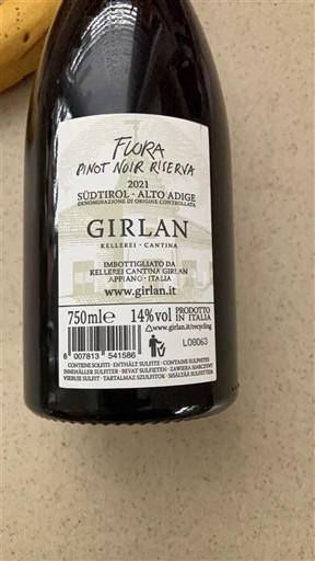 Benátsko Valdadige Girlan Flora Pinot Noir Riserva 2021