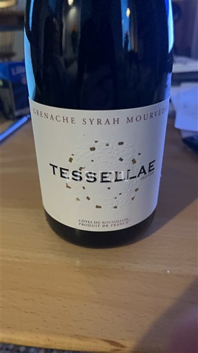 Roussillon Côtes-du-Roussillon Tessellae Old vines Neleten.