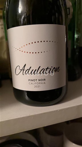 Kalifornské AVA Nespecifikováno Adulation 2021