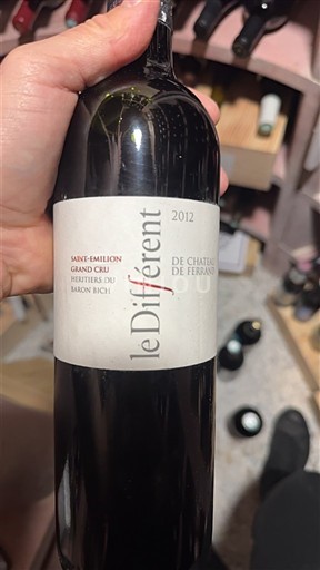 Bordéus Saint-Émilion Grand Cru Grand Cru Château Ferrand Le Différent 2012