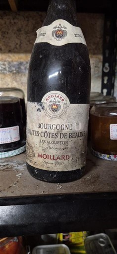 Burgundy Unspecified Moillard Les Alouettes 2002