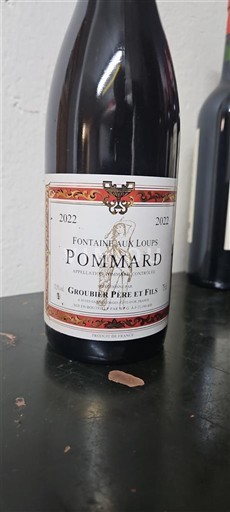 Burgundy Pommard Groubier Père et Fils Fontaine aux Loups 2022