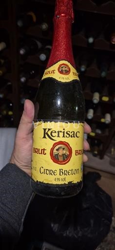 Šumivá vína Rouge brut Kerisac Non millésimé Francie Bretan Vin de France