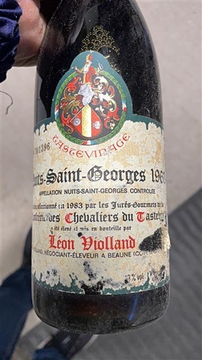 Bourgogne Nuits-Saint-Georges Léon Violland Confrérie Chevalliers du tastevin 1962