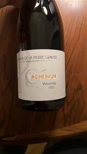 Dolina Loare Vouvray Domaine La Pierre Gravée Momentum 2022