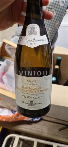 Burgundsko Nespecifikováno Nuiton-Beaunoy Les Hâtes Prêle 2017