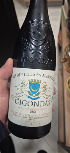 Thung lũng Rhône Gigondas Gigondas La Cave Les Dentelles en Armoiries 2018