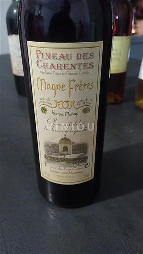 Poitou-Charentes Pineau-des-Charentes Magne Frères Não Sazonado