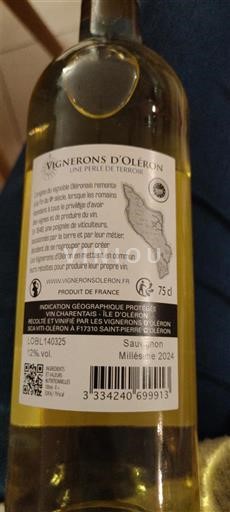 Aquitaine and Charentes Charentais Vignerons d'Oléron Une Perle de Terroir 2024
