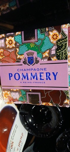 Šampanja Šampanjec Pommery Neleten.