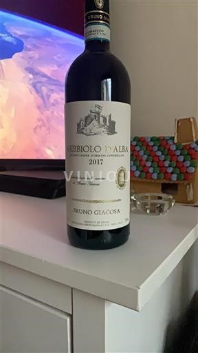 Vin Rouge sec Bruno Giacosa 2017 Italie Piémont Nebbiolo d'Alba DOC