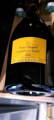 Champagne Veuve Clicquot La Grande Dame 2004