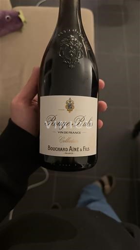 Bourgondië Niet gespecificeerd Bouchard Aîné & Fils Rouge Rubis Niet-geïntegreerd