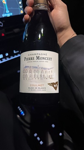 Sparkling Wines Blanc brut Coulmet Pierre Moncuit Non millésimé France Champagne AOC