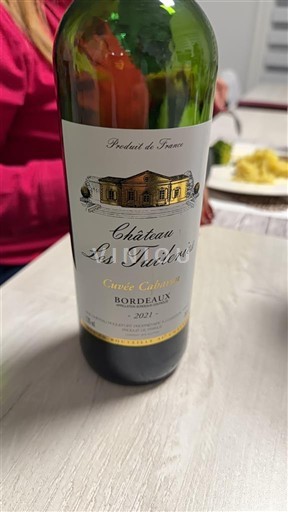 Bordeaux Château Les Tuileries Cabane 2021