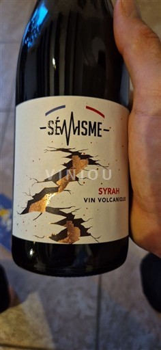 Valle della Loira Puy-de-Dôme Séisme Syrah Vin Volcanique 2023