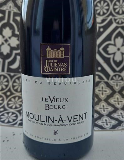 Beaujolais Moulin-à-vent Cave de Juliénas Chaintré Le Vieux Bourg Ikke årgangsbestemt