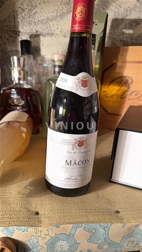 Burgundsko Mâcon a mâconské vesnice Maurice Che?nu 2020