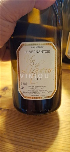 Jura Le Vernantois Macvin Não Sazonado