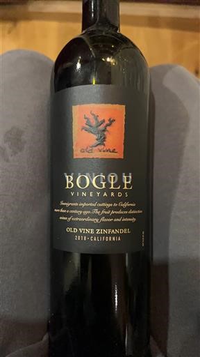Vùng trồng nho được cấp phép California Không được chỉ định Bogle Vineyards Old Vine Zinfandel 2018