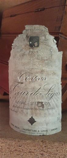 Rượu vang Rouge sec Château La Tour de Ségur 1975 Pháp Bordeaux Lussac-saint-émilion AOC