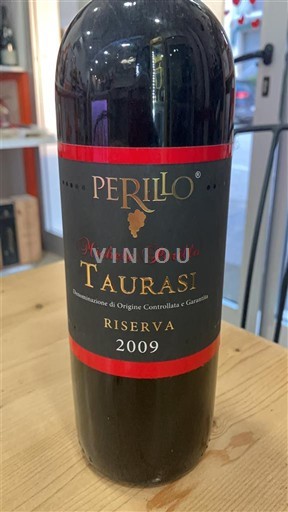 Kampanja Taurasi Perillo Riserva 2009