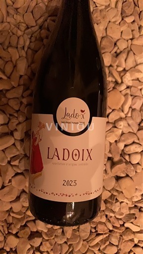 Burgundija Ladoix Saint vincent 2025 2023