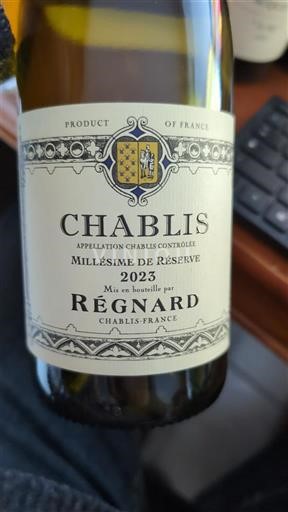 Víno Blanc sec Millésime de Réserve Régnard 2023 Francie Burgundsko Chablis AOC