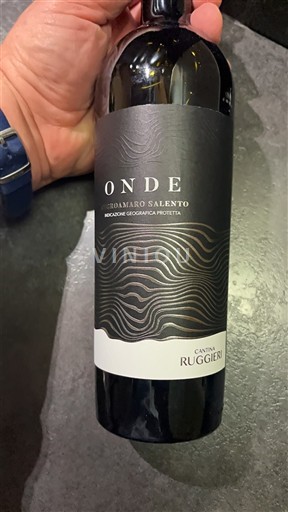 Puglia Susumaniello Salento Cantina Ruggieri Onde 2023