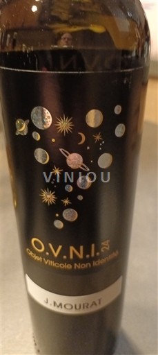 Dolina Loare J. Mourat O.V.N.I. (Objet Viticole Non Identifié) Neleten.