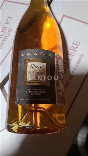 Rona dolina Muscat iz Beaumes-de-Venise Bouquet des Dentelles Neleten.