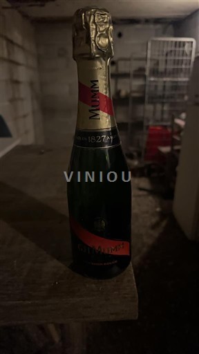 Šampanja Šampanjec G.H. Mumm Cordon Rouge Neleten.