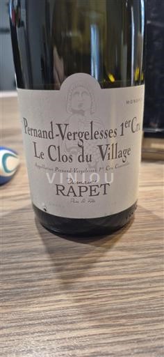 Bourgogne Pernand-Vergelesses Premier Cru Domaine Rapet Père & Fils Le Clos du Village Icke årgångsbetecknad