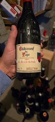 Rhônen laakso Châteauneuf-du-Pape Abeille-Fabre des Félibres 2008