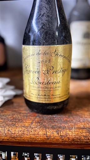 Údolí Rhôny Rasteau Domaine La Girardière Prestige 2005