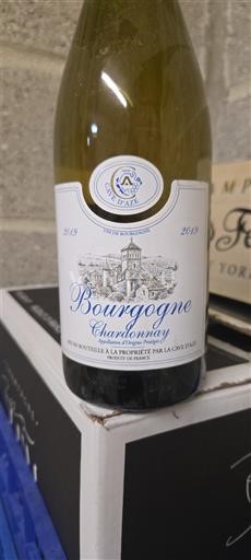 Burgundsko Cave d'Azé 2019