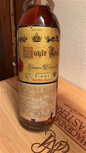 La Rioja Rioja Bodegas Riojanas Monte Real 1977