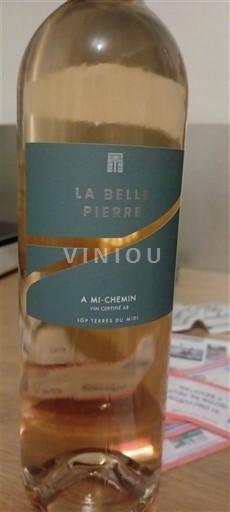 Langvedok Ni doloceno La Belle Pierre À Mi-Chemin Neleten.