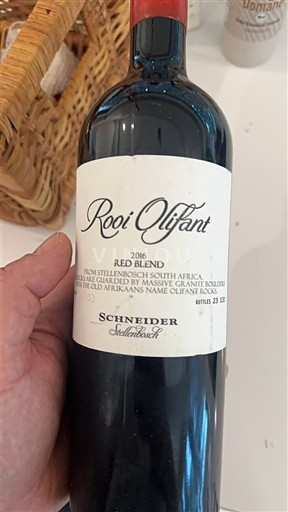 Regione Costiera Stellenbosch Schneider Rooi Olifant 2016