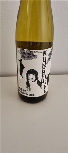 AVA Bờ Đông Không được chỉ định Kung Fu Girl Không niên vụ