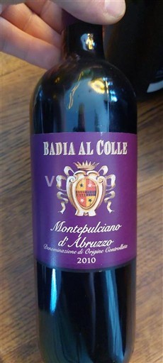 Abruzos Montepulciano d'Abruzzo Badia al Colle 2010