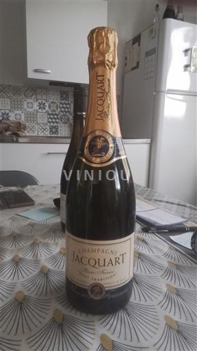 Шампања Šampanjac Jacquart Невинтиджирано