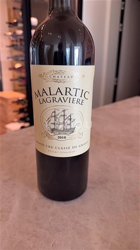Бордо Пессак-Леоньян Grand Cru Château Malartic-Lagravière 2010
